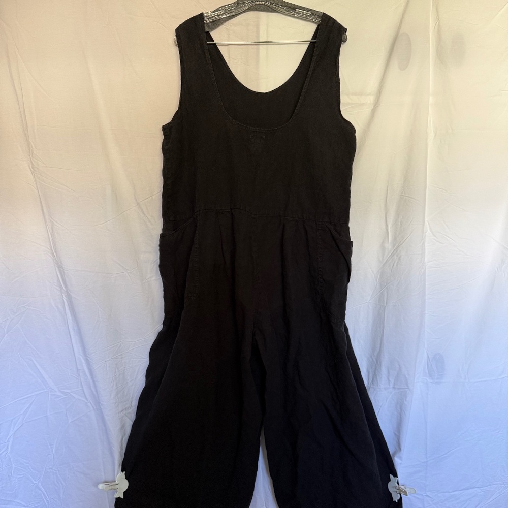 Elegant Black Jumpsuit FLAX with 2 Large Pockets - Picture 6 of 9